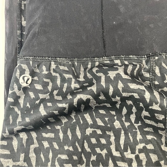 Lululemon Running In The City 7/8 Tight Heathered Net Pop Black womens size 4 - Picture 8 of 10